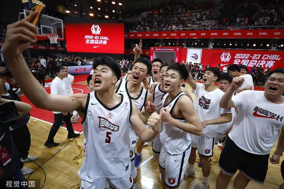 为什么篮球训练的价值对青少年发展如此重要?_1
